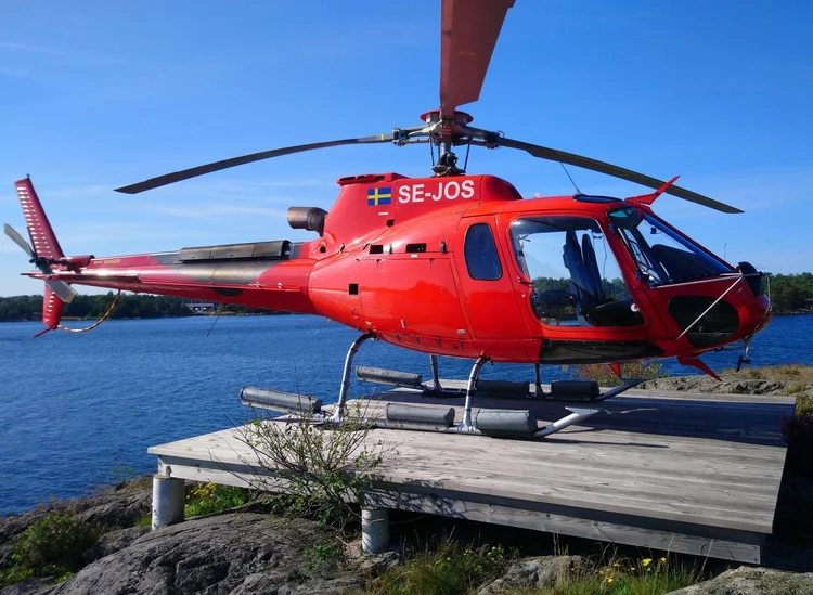 Upplev Djurönäset – helikoptertransport med Arlanda Helicopter