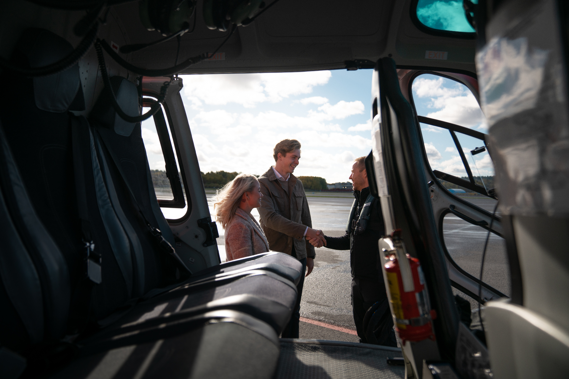 Upplevelsepresent – presentkort helikoptertur Stockholm